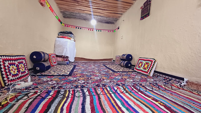 اقامتگاه بوم گردی دشت سوسن ایذه