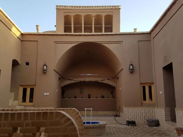 اقامتگاه بوم گردی گل پری اردکان اقامتگاه بوم گردی گل پری اردکان