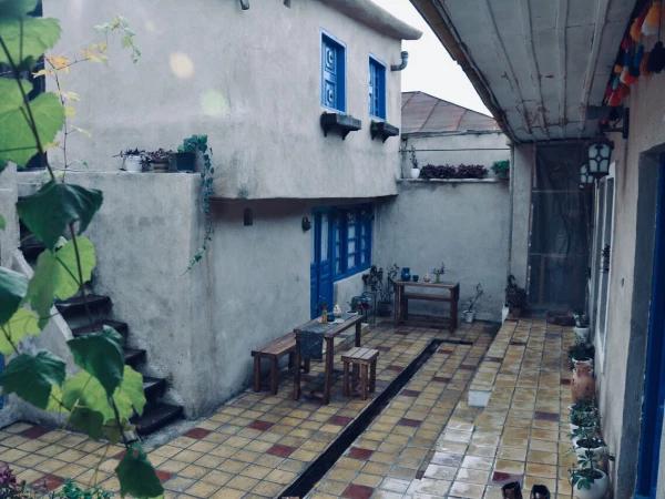 اقامتگاه بوم گردی عمارت صدر گرگان اقامتگاه بوم گردی عمارت صدر گرگان