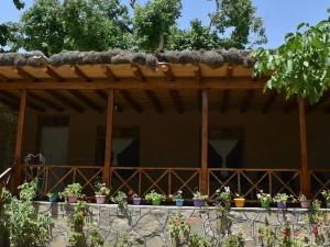 اقامتگاه بوم گردی باغ پایین شهمیرزاد اقامتگاه بوم گردی باغ پایین شهمیرزاد