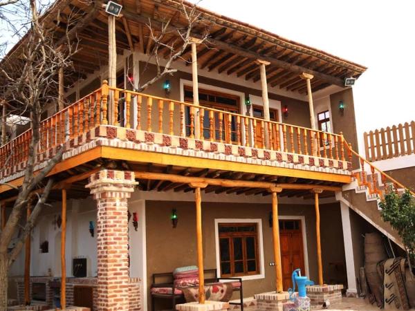 اقامتگاه بوم گردی سلطان میدان شاهرود اقامتگاه بوم گردی سلطان میدان شاهرود