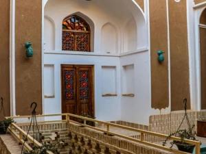 اقامتگاه بوم گردی ماه و ماهی اردکان اقامتگاه بوم گردی ماه و ماهی اردکان