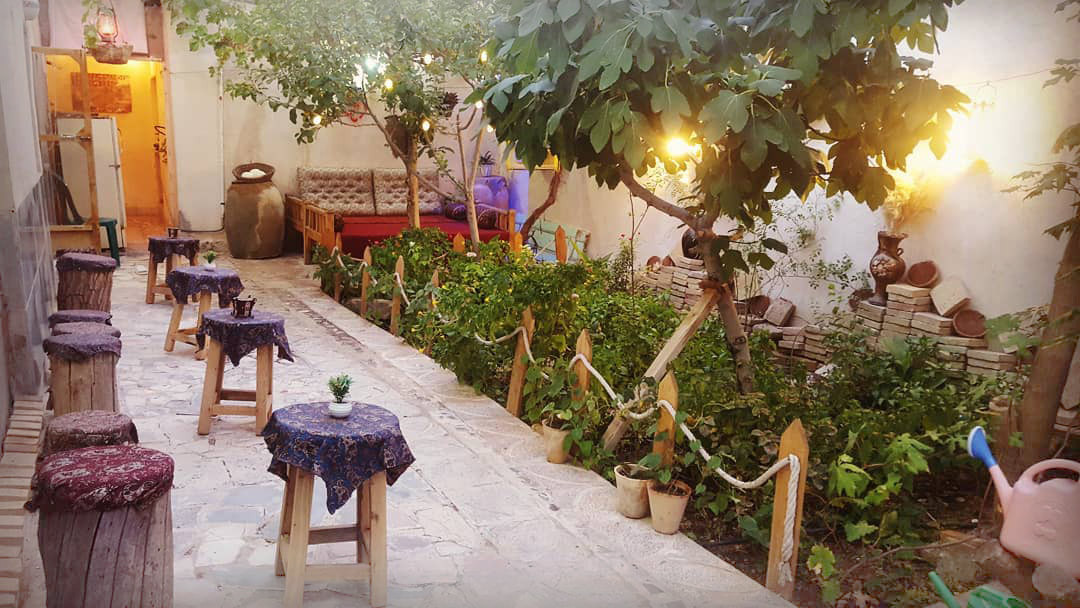 اقامتگاه بوم گردی خاطره نائین