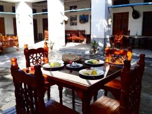 اقامتگاه بوم گردی خانه یوسفی بندرکنگ اقامتگاه بوم گردی خانه یوسفی بندرکنگ