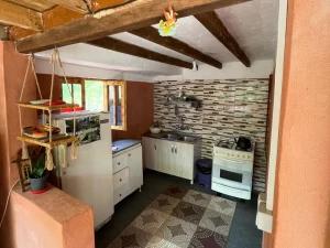 اقامتگاه بوم گردی عطارد رودبار اقامتگاه بوم گردی عطارد رودبار