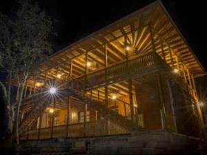 اقامتگاه بوم گردی سفیداب رودبار اقامتگاه بوم گردی سفیداب رودبار