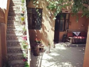 اقامتگاه بوم گردی کوچه باغ بیارجمند اقامتگاه بوم گردی کوچه باغ بیارجمند