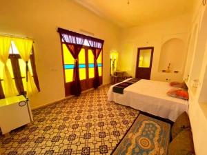 اقامتگاه بوم گردی بام نائین اقامتگاه بوم گردی بام نائین