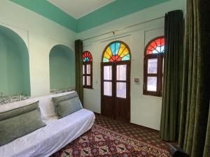 اقامتگاه بوم گردی عمارت بهشت شهرکرد اقامتگاه بوم گردی عمارت بهشت شهرکرد