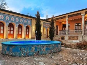 اقامتگاه بوم گردی عمارت بهشت شهرکرد اقامتگاه بوم گردی عمارت بهشت شهرکرد