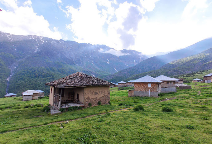 اقامتگاه بوم گردی نوشا تنکابن