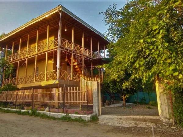 اقامتگاه بوم گردی سوراپشت تالش اقامتگاه بوم گردی سوراپشت تالش