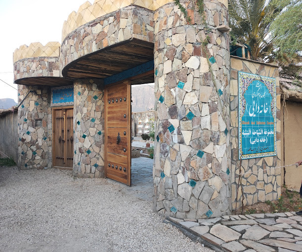 اقامتگاه بوم گردی خانه دایی استهبان