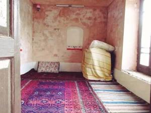 اقامتگاه بوم گردی کلوت کویر بیارجمند اقامتگاه بوم گردی کلوت کویر بیارجمند