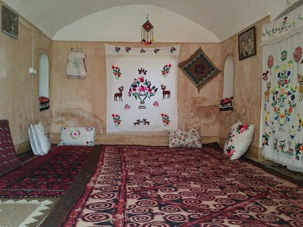 اقامتگاه بوم گردی کلوت کویر بیارجمند اقامتگاه بوم گردی کلوت کویر بیارجمند