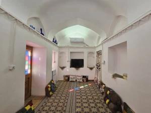 اقامتگاه سنتی عمارت حاكم ساوه اقامتگاه سنتی عمارت حاكم ساوه