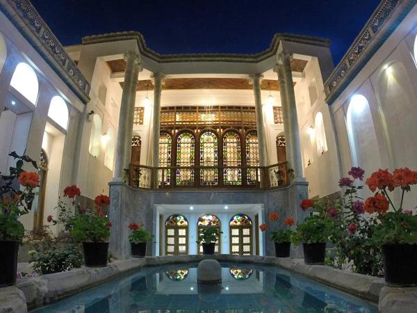 اقامتگاه سنتی ایروانی اصفهان اقامتگاه سنتی ایروانی اصفهان