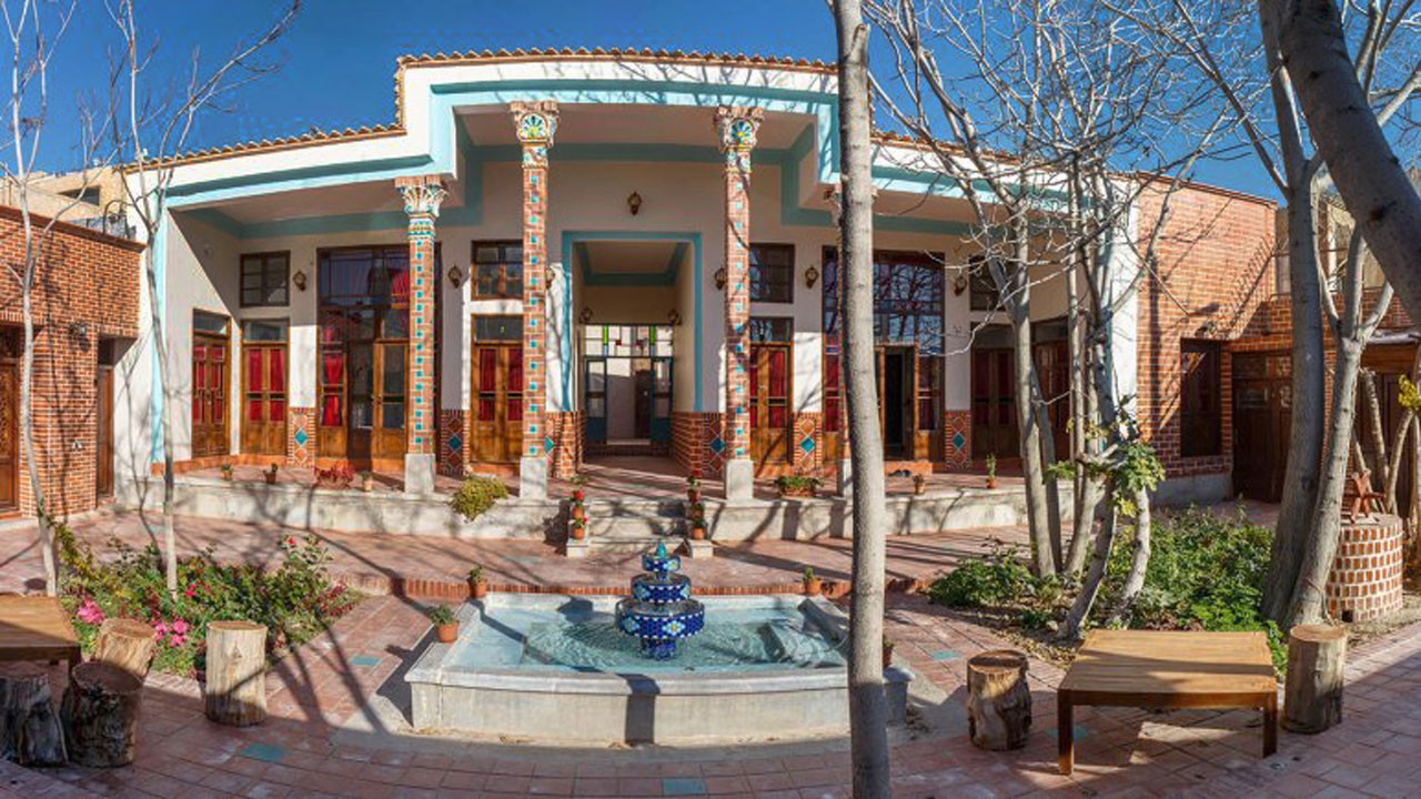 اقامتگاه سنتی آریو اصفهان