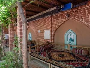 محوطه اقامتگاه سنتی آریو اصفهان محوطه اقامتگاه سنتی آریو اصفهان