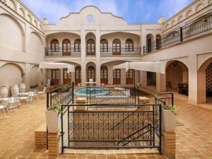 اقامتگاه سنتی دربند زواره اقامتگاه سنتی دربند زواره