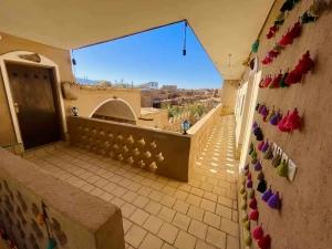 اقامتگاه بوم گردی راوی خور و بیابانک اقامتگاه بوم گردی راوی خور و بیابانک