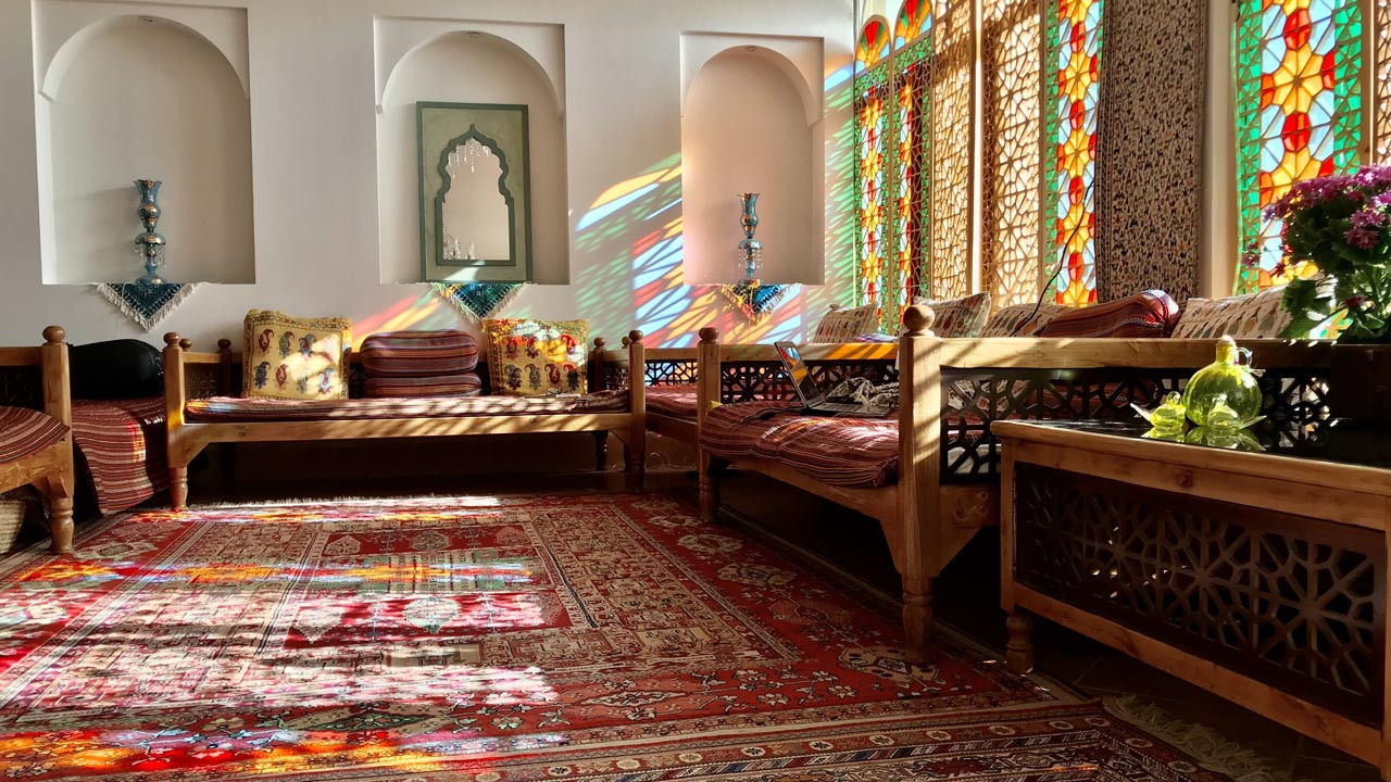 اقامتگاه بوم گردی هورشید اصفهان