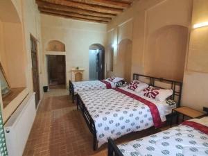 اقامتگاه سنتی خانه ساتی سلطانیه اقامتگاه سنتی خانه ساتی سلطانیه