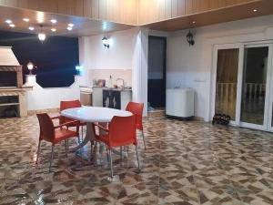 ویلا تراسدار دلباز حبیب پور چالوس ویلا تراسدار دلباز حبیب پور چالوس