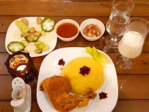 مهمانپذیر جوادی لاهیجان مهمانپذیر جوادی لاهیجان