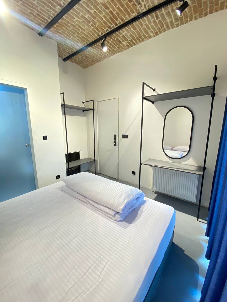 هاستل هریتیج فیروزه تهران