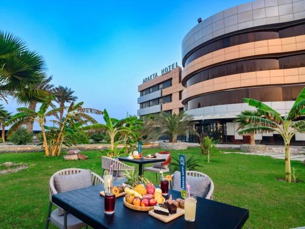 هتل آراکتا قشم هتل آراکتا قشم