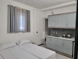 خانه مسافر یار زمان مشهد خانه مسافر یار زمان مشهد