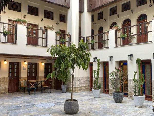 هتل سنتی دنسه ریحان بوشهر هتل سنتی دنسه ریحان بوشهر