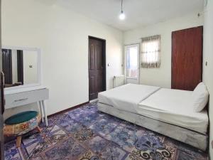 آپارتمان سه خوابه ایزدی شیراز آپارتمان سه خوابه ایزدی شیراز