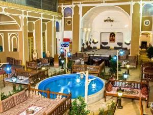 هتل حاج ملک میبد یزد هتل حاج ملک میبد یزد