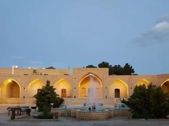 هتل کاروانسرای ابروز ابوزید آباد هتل کاروانسرای ابروز ابوزید آباد