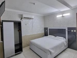 هتل آپارتمان دنیز قشم هتل آپارتمان دنیز قشم