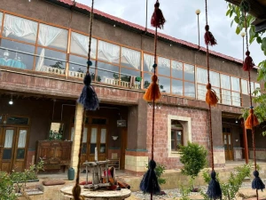 اقامتگاه بوم گردی بام سمیرم اقامتگاه بوم گردی بام سمیرم