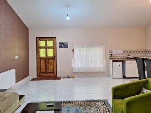 اقامتگاه بوم گردی آویشار تالش اقامتگاه بوم گردی آویشار تالش