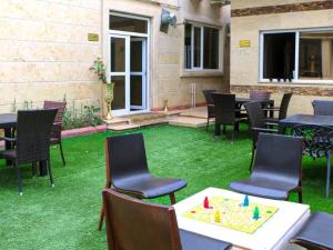 محوطه هتل هیراد بندر انزلی محوطه هتل هیراد بندر انزلی