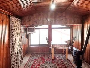 سوئیت فلت ساحلی سورنا بندر انزلی سوئیت فلت ساحلی سورنا بندر انزلی