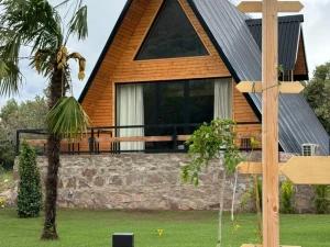 اقامتگاه کلبه سوئیسی منجیل توسلی اقامتگاه کلبه سوئیسی منجیل توسلی