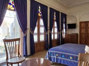 اقامتگاه سنتی عمارت آقا حسینی کاشان اقامتگاه سنتی عمارت آقا حسینی کاشان