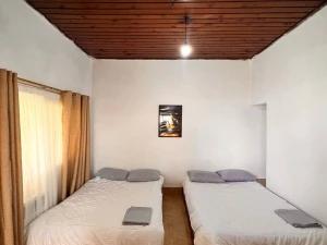 متل گل سرخ نوشهر متل گل سرخ نوشهر