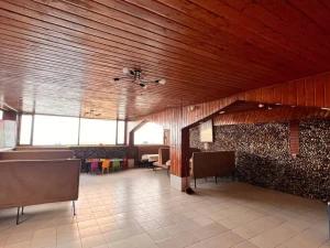 متل گل سرخ نوشهر متل گل سرخ نوشهر