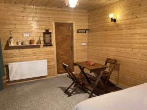 اقامتگاه بومگردی تی باغ فومن اقامتگاه بومگردی تی باغ فومن