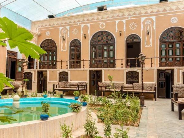 هتل سنتی رز یزد هتل سنتی رز یزد