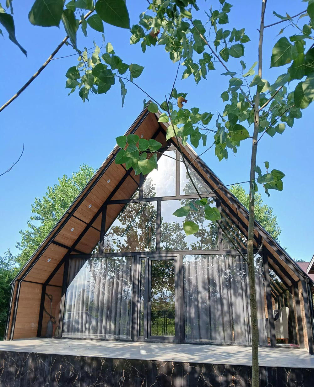 کلبه سوئیسی مونترو