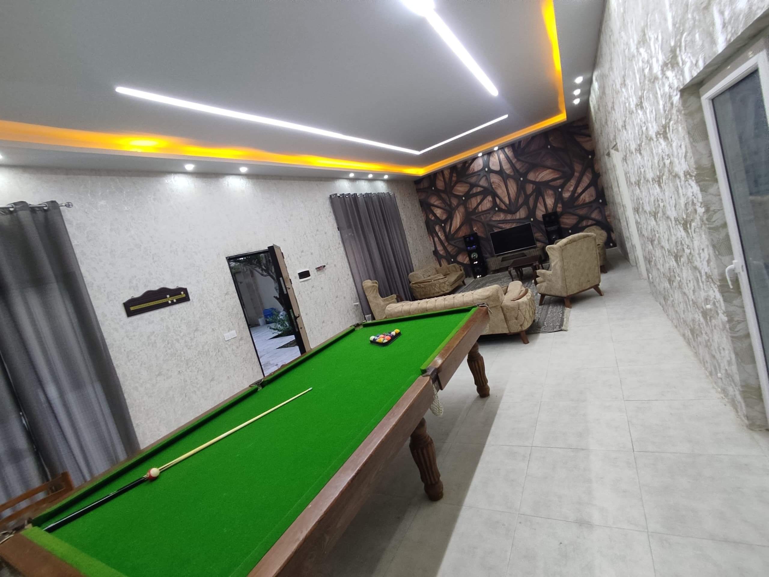 باغ ویلا بهاران 2