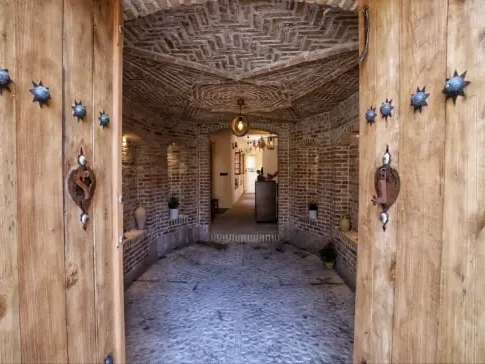 اقامتگاه سنتی خانه یار قزوین اقامتگاه سنتی خانه یار قزوین